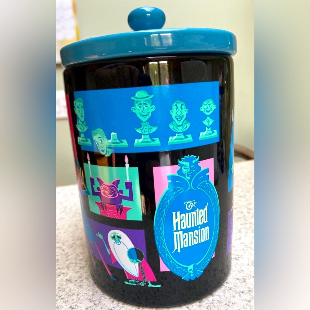 Disney Parks Haunted Mansion Madame Leota Hitchhiking Ghosts Canister